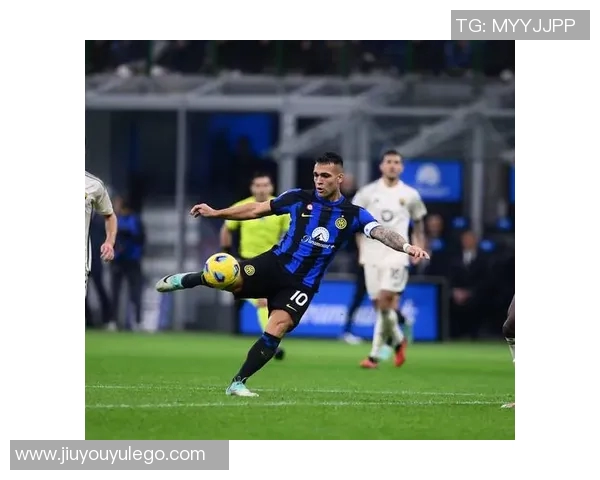 国米与那不勒斯争夺维罗纳前锋吉奥瓦尼桑塔纳的转会机会